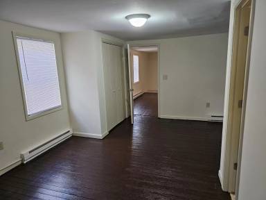Main picture of 106 W Williams St