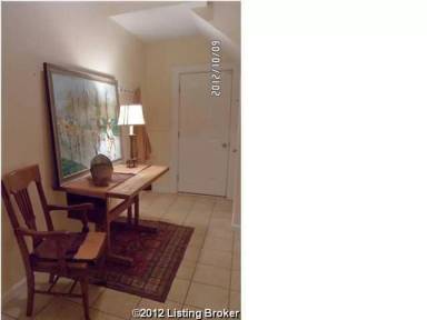 Main picture of 907 W Riverside Dr