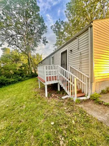 Main picture of 5011 Brooklyn Ave