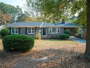 Main picture of 6 N Gaywood Dr