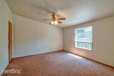 Main picture of 714 Baldwin Ave