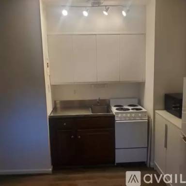 Main picture of Greenbriar Condominiums