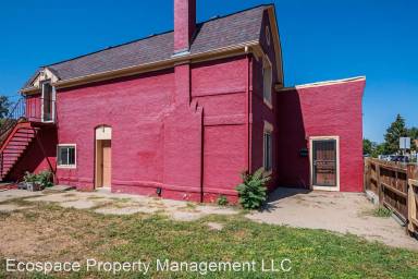 Main picture of 4489 Grant St