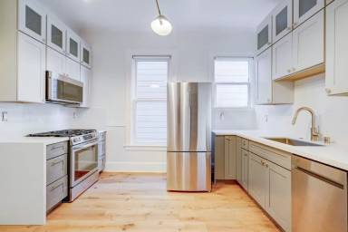 Main picture of 1106 Shotwell St