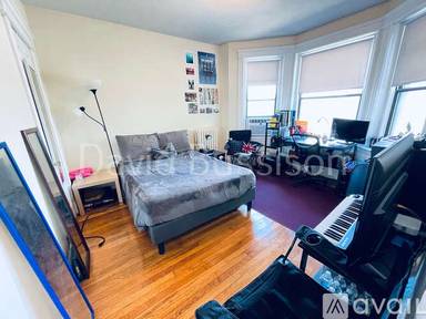 Main picture of 1147 Commonwealth Ave