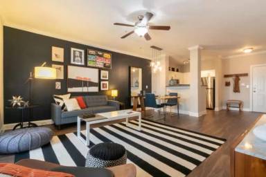 Main picture of Renaissance Parkway NE