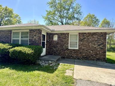 Main picture of 1700 S. Main Harrisonville - A