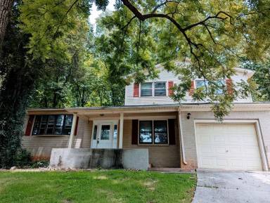 Main picture of 2803 Coosa Cir NW