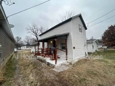 Main picture of 729 E Garfield St