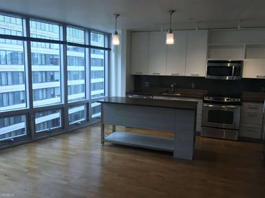 Main picture of 669 Washington St