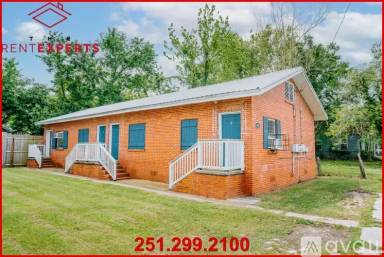 Main picture of 410 Clay St