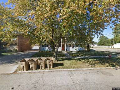 Main picture of 3004 85th St