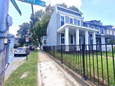 Main picture of 3001 Grayland Ave
