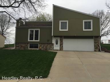 Main picture of 13004 S 38th St