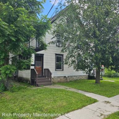 Main picture of 122 N Rutland St