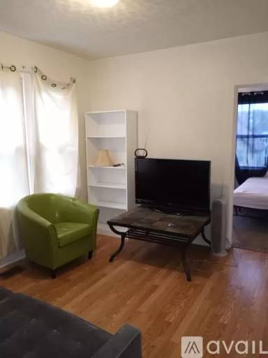 Main picture of 206 Brandon Way