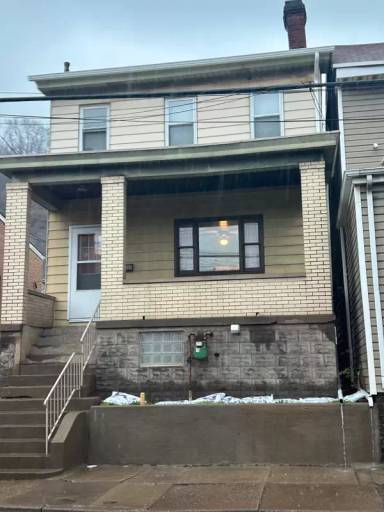 Main picture of 112 N Main St