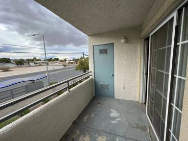 Main picture of Coral Palms Condominiums