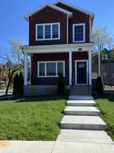 Main picture of 965 Lafayette Ave