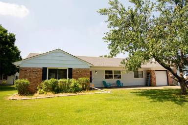 Main picture of 5085 Andover Rd