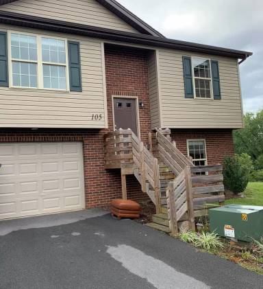 Main picture of 1720 Skyline Dr