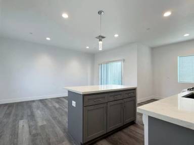 Main picture of 1491 Atlantic Ave