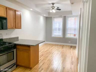 Main picture of 1200 W Pratt Blvd