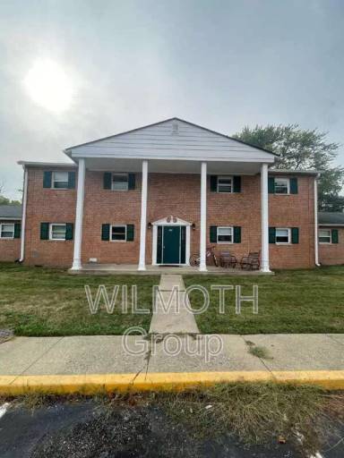 Main picture of 1410 E Jefferson St