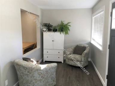 Main picture of 1010 5th Ave