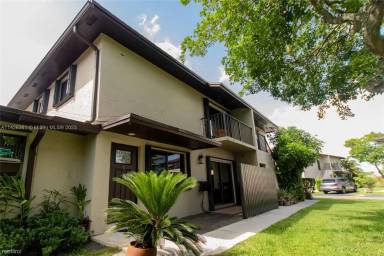 Main picture of 4596 SW 139th Ct