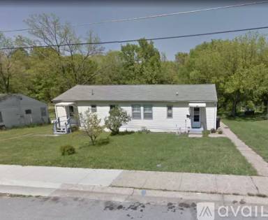 Main picture of 150 Lawton Rd