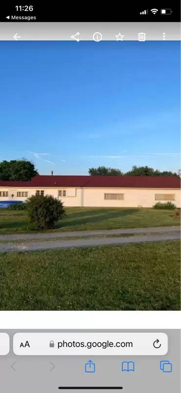 Main picture of 126 E Park St