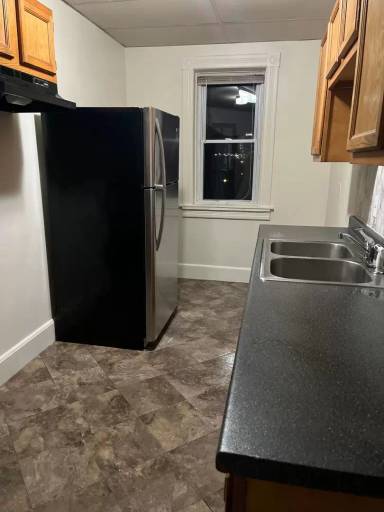 Main picture of 40 Warriner Ave