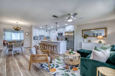 Main picture of 2906 22nd Ave W