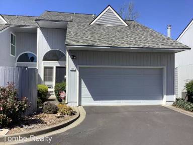 Main picture of Plum Tree Townhomes