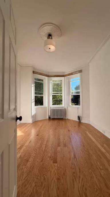 Main picture of 232 Duncan Ave