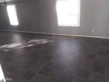 Main picture of 22811 Ford Rd