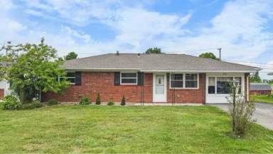 Main picture of 826 Timberlane Dr