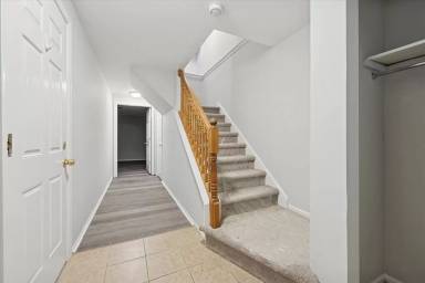 Main picture of 573 Coventry Ln