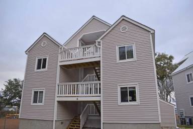 Main picture of 89 Country Club Dr