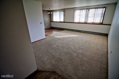 Main picture of 4901 S Marion Rd