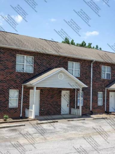 Main picture of 318 New Woodruff Rd