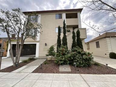 Main picture of 1117 Laguna Ave