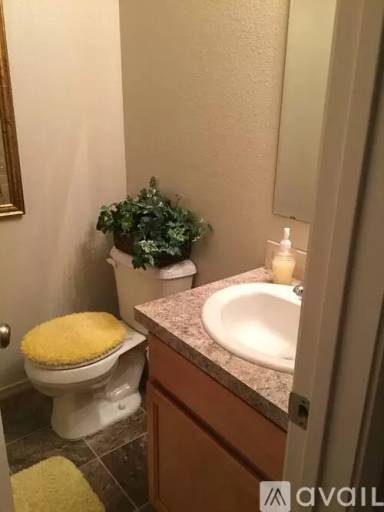 Main picture of 4644 N Elsinore Ave