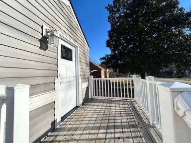 Main picture of 1732 Slater Ave