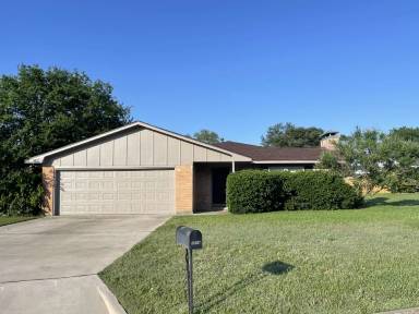 Main picture of 1814 Medina Dr