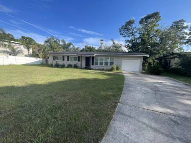 Main picture of 5824 Yellow Pine Ct