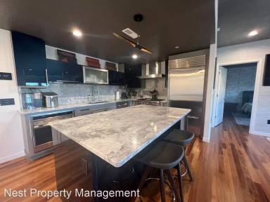 Main picture of 847 Quarry Rd
