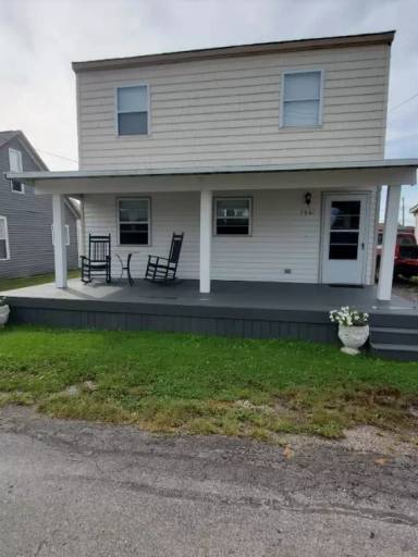 Main picture of 7867 Lake Dr