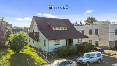 Main picture of 715 Adams St SE
